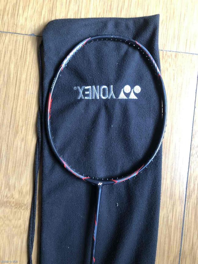 出售一把尤尼克斯老豆腐新色3ug5正品